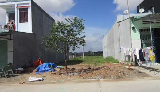 Cần Vốn Bán Gấp 16 P. Trọ Giá Rẻ, 300M2 Đất Ngay Kcn Nhật- Hàn, Dân Cư Sầm Uất, Bình Dương