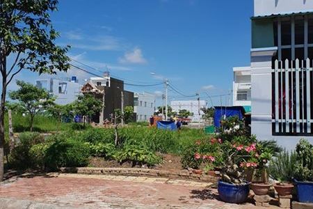 Bán Lô Đất Sổ hồng riêng - 800 Triệu/100M2 - Gần Ủy ban nhân dân Hưng Long Bình Chánh