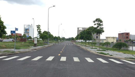 Bán Lô Đất Dự Án Khu Nhà Ở Thiên Lý, Q.9, Vị Trí Đẹp Giá 38 Triệu/m2, Dt 5X20M