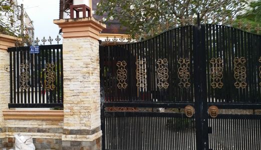 Sống Trong Một Ngôi Biệt Thự Quá Khủng!! “Thật Sự Khủng” Diện Tích 220M2, Thảo Điền, Giá 11 Tỷ, 