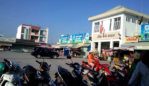 Mặt tiền DT 835 Gần THPT Gò Đen - Giá 100% = 720 Triệu - Sổ hồng riêng Sang Tên Ngay!