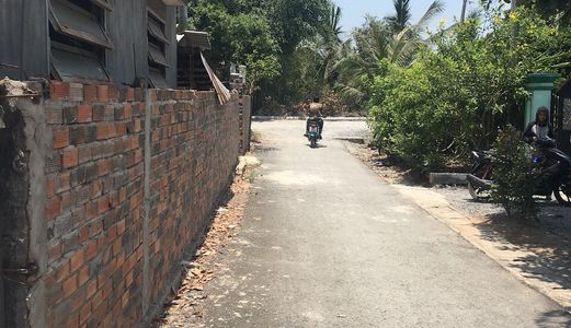 Cần Bán Gấp Lô Đất Thổ Cư Ngay Chân Cầu Xáng.mt Đường Nhựa.shr.giá 2Ti1