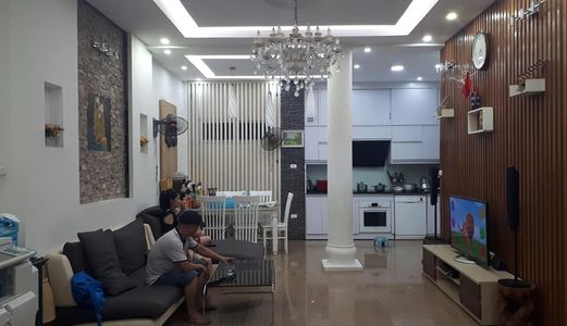 Nội Thất Đẹp - Không Gian Thơ Mộng - 65M2 - Trung Tâm Đống Đa. Lh 0976425115