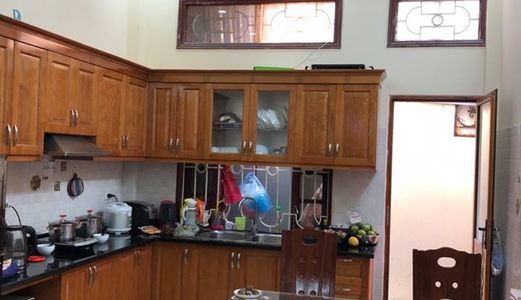 Bán Gấp! Nhà Đẹp Cạnh Hồ Phố Trần Hữu Tước 50M2, 5 Tầng, Giá 5.6 Tỷ.