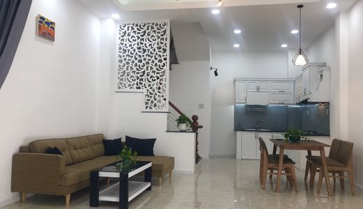 Hot! Nhà Xinh Phú Nhuận Giáp Q.3, Lê Văn Sỹ, 122M2, Giá: 5.6 Tỷ