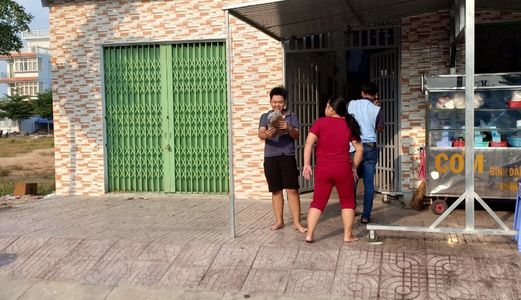 Nhượng Lại Dãy Trọ Thu Nhập 16Tr/tháng. Ngay Kcn Lê Minh Xuân.mt Đường 20M.