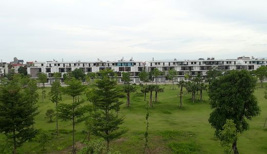 Chính Chủ Cần Bán  Gấp Căn Khe Thoáng Nam 32 Gần Trường Học