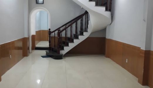 Bán Nhà Mặt Phố Nguyễn Văn Công,60M2, Giá 5.5 Tỷ.