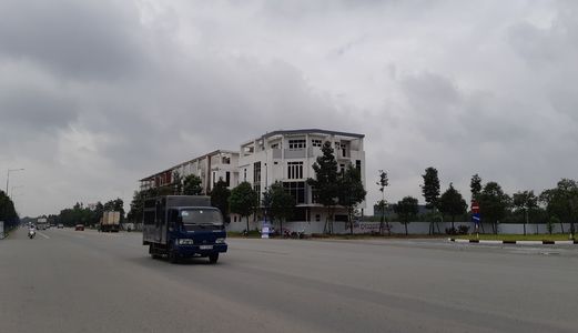 Bán Nhà 3 Mặt Tiền Trung Tâm Tp Mới Bình Dương, Đường Trước Nhà 36M. Hỗ Trợ Vay Ngân Hàng 85%
