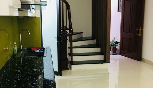 Cho Thuê Nhà Ngõ 2 Ô Tô Vào Được Ở  Nguyễn Văn Cừ