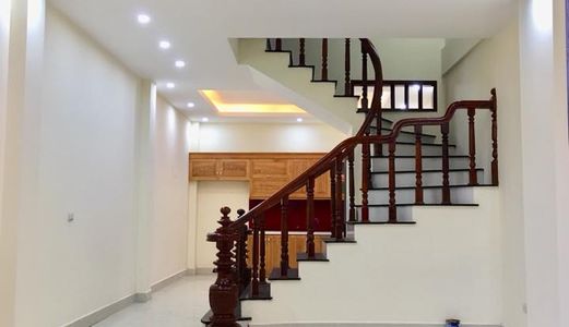Nhỉnh 5 Tỷ - 54M2-  Phố Nguyễn Trãi, 15M Mặt Phố, Nhà Đẹp Ở Ngay. Lh 0976425115
