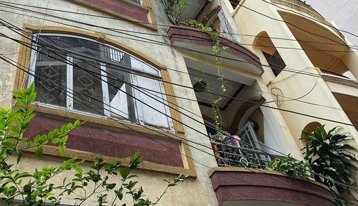 Bán Nhà Hxh Cách Mạng Tháng 8, P.11, Quận 3, Diện Tích 5.5X13M, Giá: 8.6 Tỷ