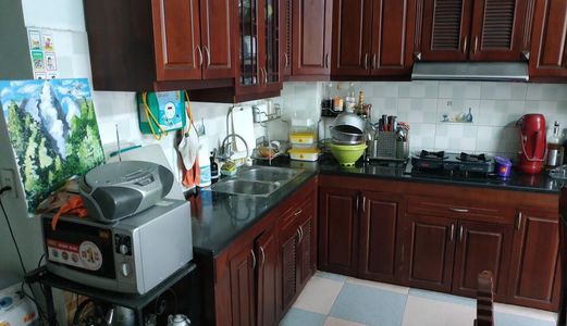 Bán Nhà!! Ngã Tư Sở, Trung Tâm Đống Đa, 2 Mặt Thoáng, Diện Tích 43M2, Giá 4.4 Tỷ.