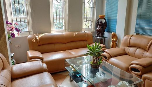 Bán Nhà!! Ngã Tư Sở, Trung Tâm Đống Đa, 2 Mặt Thoáng, Diện Tích 43M2, Giá 4.4 Tỷ.