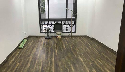 Bán Căn Nhà Đẹp Nhất Quận Cầu Giấy 35M2, 5 Tầng, Mặt Tiền 3,5M Giá Chỉ Hơn 2 Tỷ. Lh 0389399175