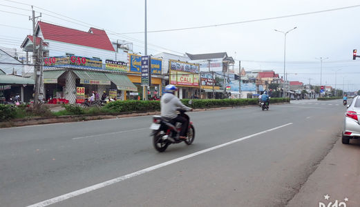 Cần Bán Gấp Lô Đất Mặt Tiền Quốc Lộ 14 Giá 500 Triệu, Giao Thông Thuận Tiện, Dân Cư Đông. Lh 0948159774