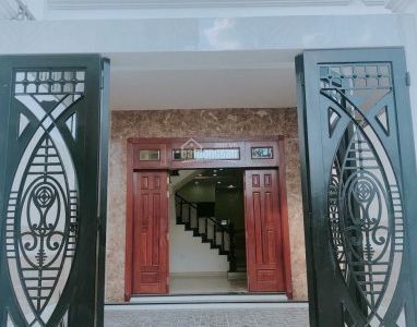 Nhà Mới Xây, 1 Trệt 3 Lầu, Ngay Sau Lưng Coopmart Bình Triệu