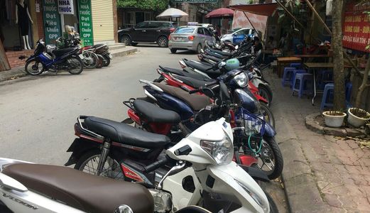 Bán 66M2 Đất Mặt Phố Ô Tô Đậu Cửa, Đã Có Cửa Hàng Nhà Cấp 4 Xây 2, Tầng Kinh Doanh Tốt Ngay Cổng Đh