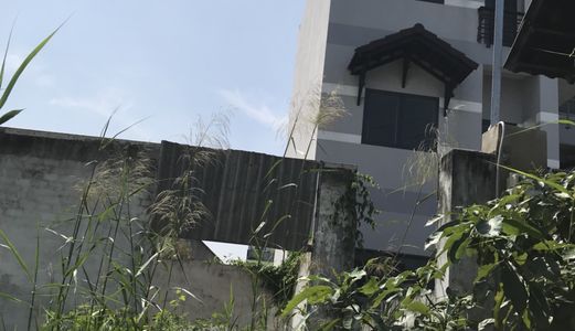 Chính Chủ Bán Đất Hẻm Xe Tải 360 Phạm Hữu Lầu . Dt 5X17.5M. Giá 3.2 Tỷ .