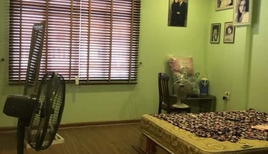 Gần Mặt Đường - Kim Giang - Diện Tích Rộng - Nhiều Phòng Ngủ - Giá Phải Chăng.