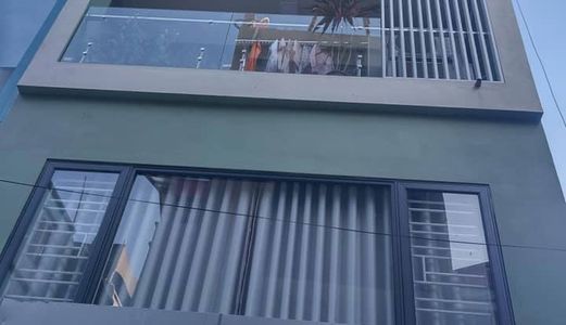 Bán Nhà Ngõ 640 Nguyễn Văn Cừ - Ô Tô, 6 Tầng, Thang Máy, Dt: 56M2; Mt 4.5M  Giá 6,3 Tỷ 