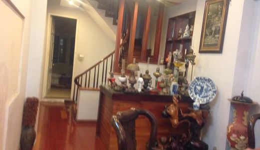 Bán Gấp Nhà Đẹp Trung Tâm Quận Ba Đình, Phân Lô 5 x 50M2 Ô Tô Tránh Chỉ 8,6 Tỷ