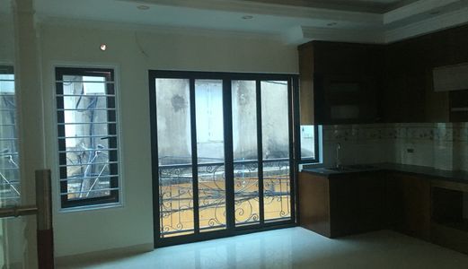 Bán Nhà Khương Trung Căn Góc 2 Thoáng, 40M2, 5 Tầng, 2.2 Tỷ, Ôtô Đỗ Cửa - 0912304488