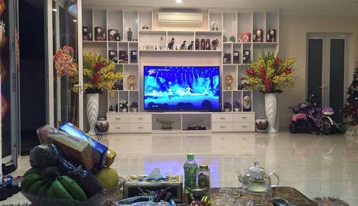 Cho Thuê Nhà Phố Bồ Đề , Long Biên, 75M2 5M Mt, 5 Tầng. Lh: 0989701898