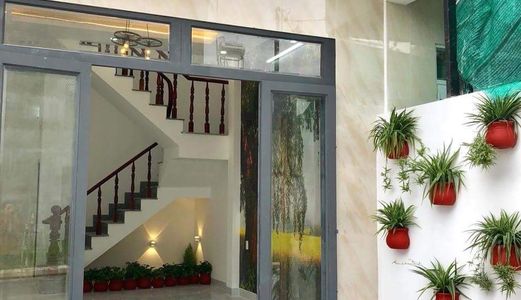 Nhà 1 Trệt 2 Lầu, DTSD Đến 260M2, Sân Vườn Rộng, Đường Trước Nhà 14M
