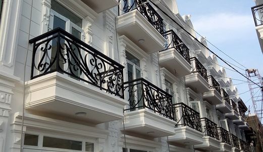 Nhà 1 Trệt 2 Lầu, DTSD Đến 260M2, Sân Vườn Rộng, Đường Trước Nhà 14M