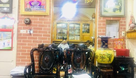 Bán Gấp Nhà Phố Cát Linh, Trung Tâm, Oto, Bán Đất Tặng Nhà, Nội Thất Gỗ Xịn.