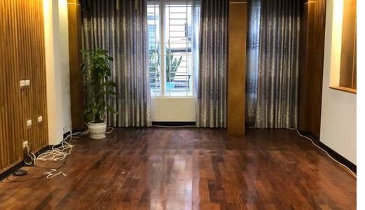 Kinh Doanh Văn Phòng – 6 Tầng –  Phố Lê Trọng Tấn 82M2.