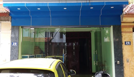 Cần Cho Thuê Nhà Liền Kề 28 Từ Đạo Hạnh 4 Tầng Rộng 103,5M2 Giá 16 Triệu/tháng! Lh: 0913 517 369