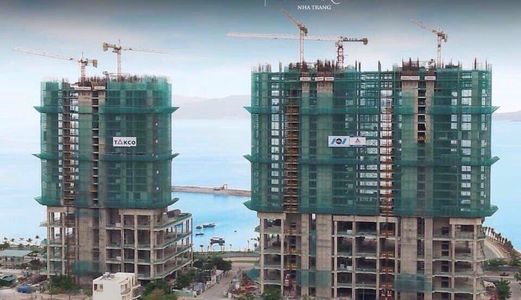 Tháng Mới Cùng Ưu Đãi Cực Nóng Khi Đầu Tư Swisstouches La Luna