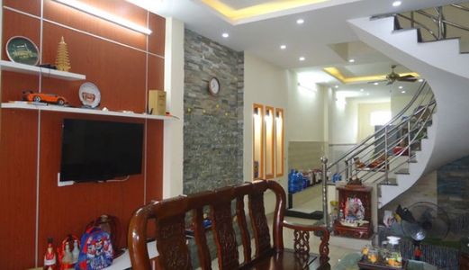 Nhà Mặt Phố Nguyễn Đình Hoàn, Cầu Giấy. Kinh Doanh, Văn Phòng… Đều Ok. 33M2, Giá 6.3 Tỷ