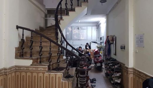 Bán Nhà Đống Đa 50M2-7 Tầng, Ô Tô Đỗ Ngay Gần Nhà, Kinh Doanh Tốt Giá Chỉ 7,4 Tỷ