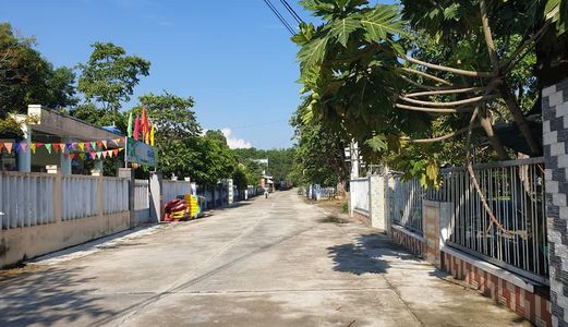 297M2(8.7*35) Đất Ở 100%, Đường 5,5M, Đối Diện Trường, Gần Quốc Lộ 14B 700M, Gần Ubnd Huyện Hòa Khương