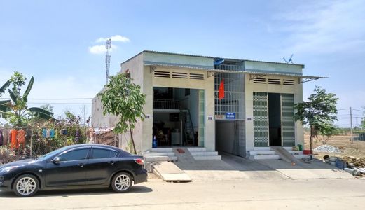 Định Cư Nước Ngoài Lâu Dài, Cần Bán Gấp Lô Đất Mặt tiền Chợ Và 16 Phòng Trọ Cho Thuê Kín Cách Khu Công Nghiệp 200M