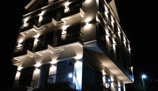 Bán Khách Sạn Đường Hùng Vương, Phường 9, Đà Lạt 300M, Giá 19,7 Tỷ K3143