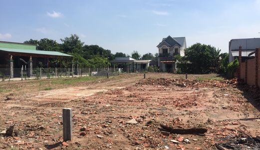 Nhà E Lô Đất Lớn Ở Tân Phú Trung - Củ Chi Mới Lên Thổ Cư 100% Và Đã Tách Sổ 9 Lô. 