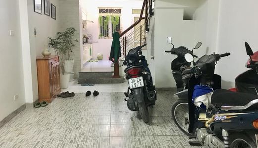 Ngõ Ô Tô, Bán Nhà Lạc Long Quân, Cầu Giấy, 44M2, 5 Tầng, 3.7 Tỷ.