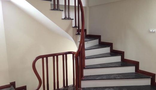 Ngõ Ô Tô, Bán Nhà Quan Hoa, Cầu Giấy, 40M2, 5 Tầng, 3.6 Tỷ