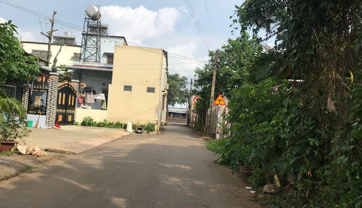 Đất 140M2 Mặt Tiền Đường Nhựa , Chợ , Quốc Lộ 1A Giá 200 Triệu