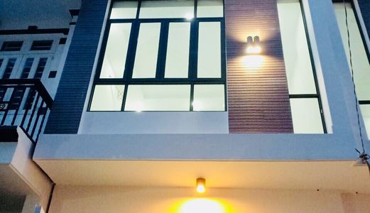 Cần Bán Gấp Nhà Mới Xây, 1 Trệt 2 Lầu, 4 PN, 4 WC, Diện Tích 4X12, Thị Trấn Nhà Bè!