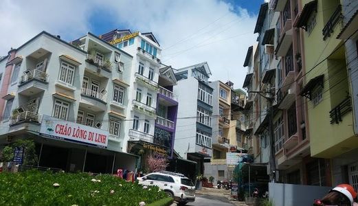 Gấp! Gấp! Cần Bán Nhà Tại Trung Tâm Thành Phố Ngàn Hoa Đà Lạt 