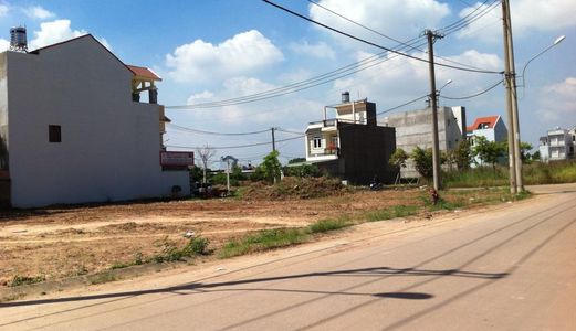 Bán Đất Mặt Tiền Tỉnh Lộ 10. Gần Ngã Tư Bà Hom. Sổ Hồng Riêng.