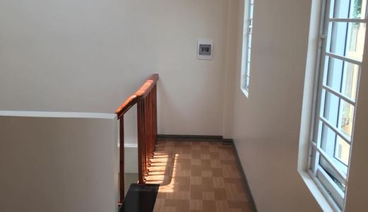 Phân Lô Đặng Thùy Trâm, Cầu Giấy Thang Máy Xin, Kinh Doanh