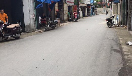 Bán Nhà Mặt Phố Nguyễn Chính - Diện tích 50M2 x 4 Tầng, Mặt tiền 3,5M - Kinh doanh Tốt. Sổ đỏ chính chủ. Giá 3,6 Tỷ (Thương lượng)