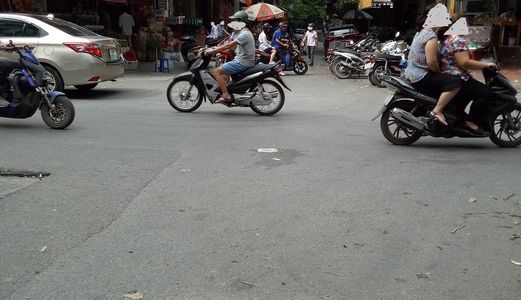 Chính Chủ Bán Nhà Đẹp Trần Quang Diệu Đống Đa, Ô Tô Đỗ Cửa, 5 Tầng Giá 5.1 Tỷ!