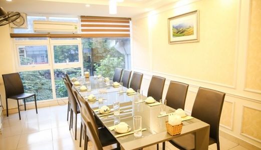 Bán Nhà Mặt Ngõ Cầu Giấy 51M2, 5 Tầng, 5.5M Mặt Tiền Lô Góc 5.7Tỷ. Liên Hệ 0933321896.